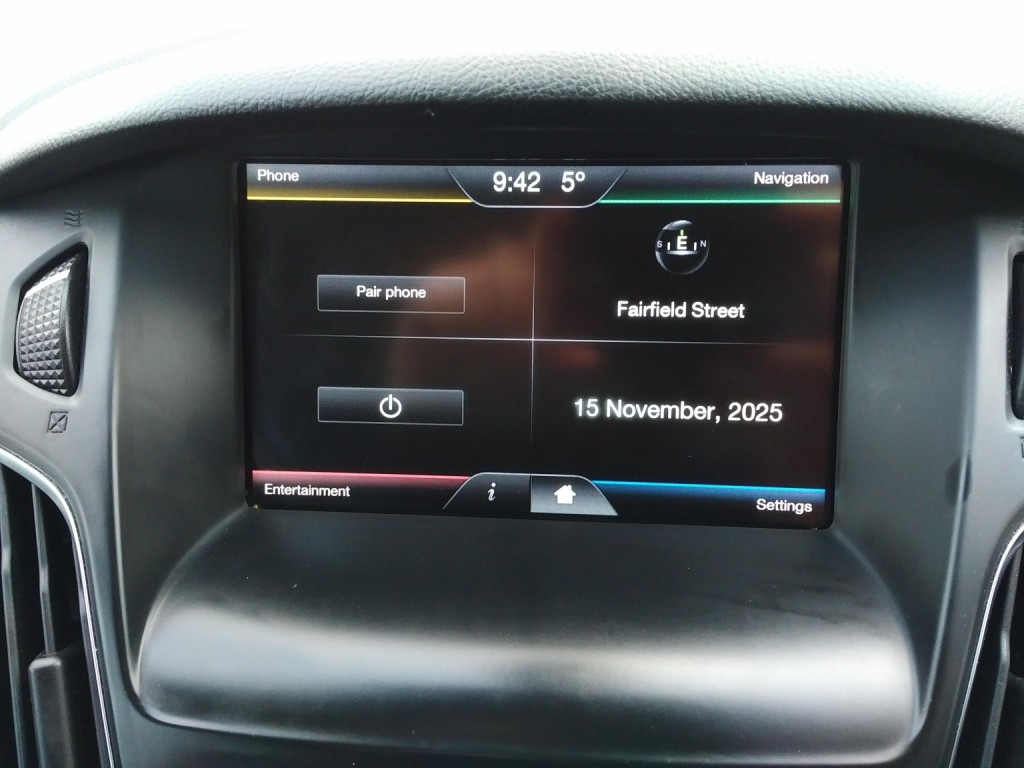 FORD FOCUS 1.0 T EcoBoost Zetec 2015