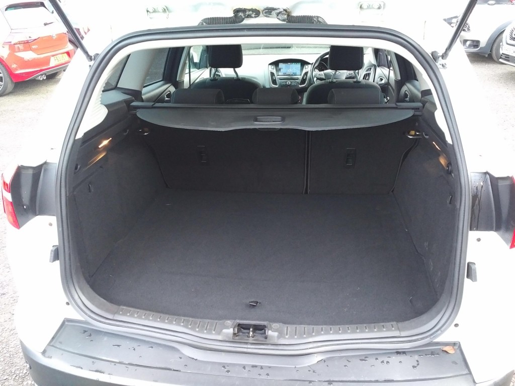 FORD FOCUS 1.0 T EcoBoost Zetec 2015