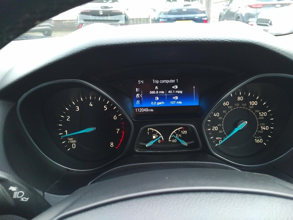 FORD FOCUS 1.0 T EcoBoost Zetec 2015