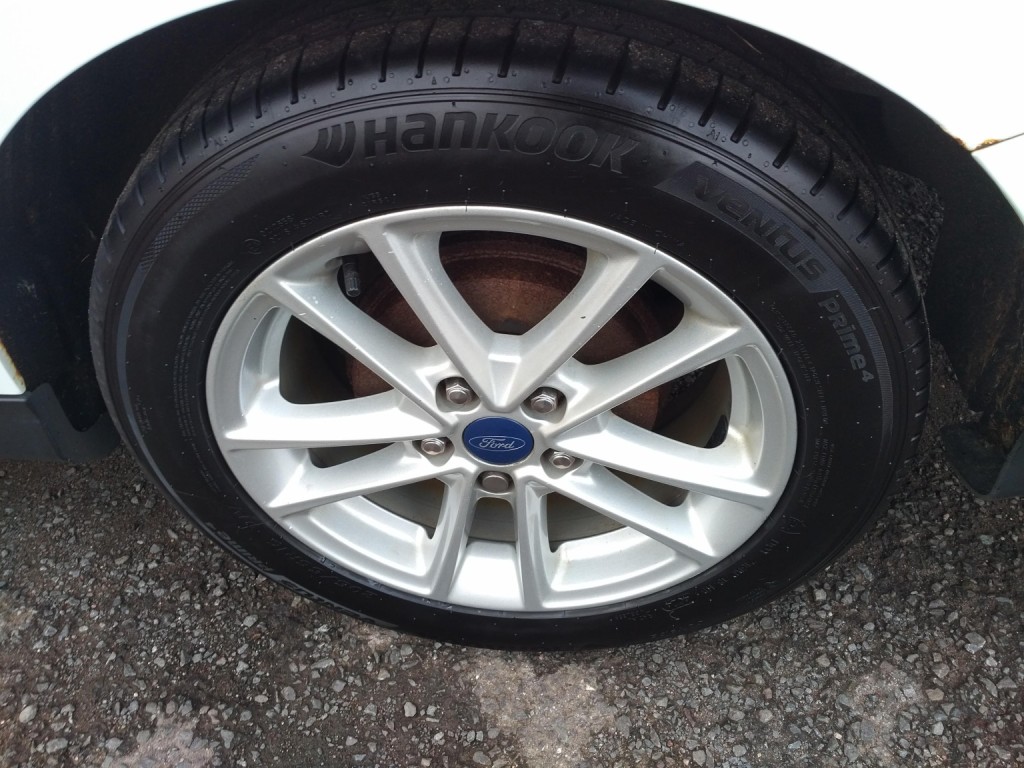 FORD FOCUS 1.0 T EcoBoost Zetec 2015