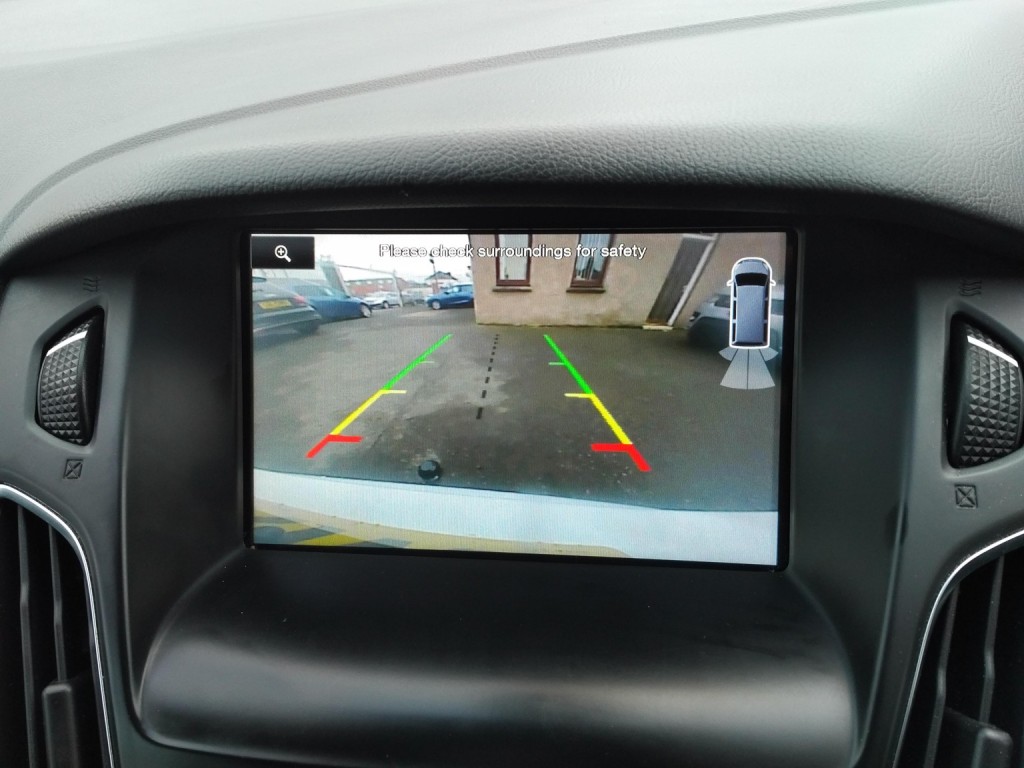 FORD FOCUS 1.0 T EcoBoost Zetec 2015