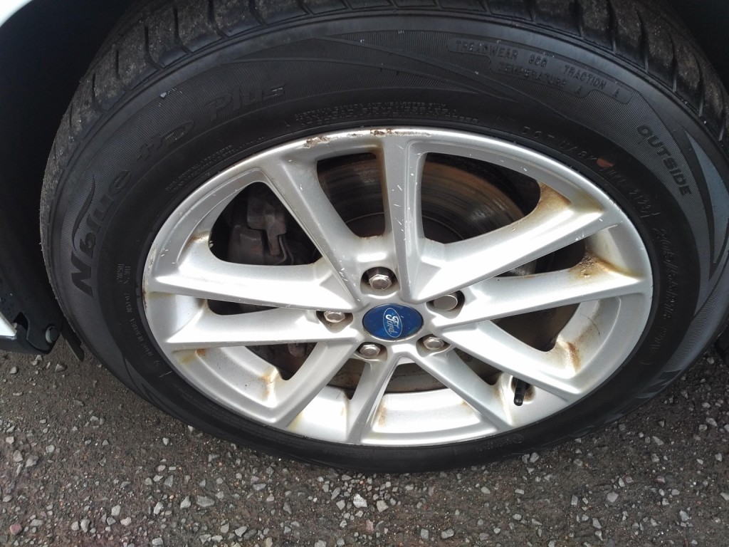 FORD FOCUS 1.0 T EcoBoost Zetec 2015