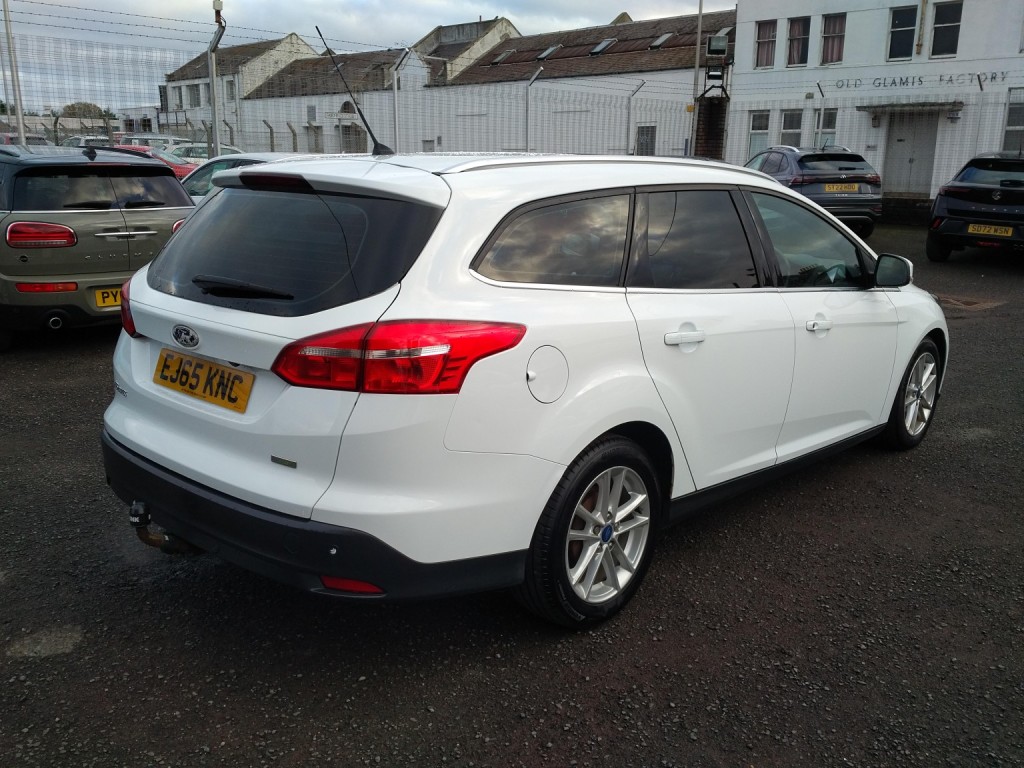FORD FOCUS 1.0 T EcoBoost Zetec 2015
