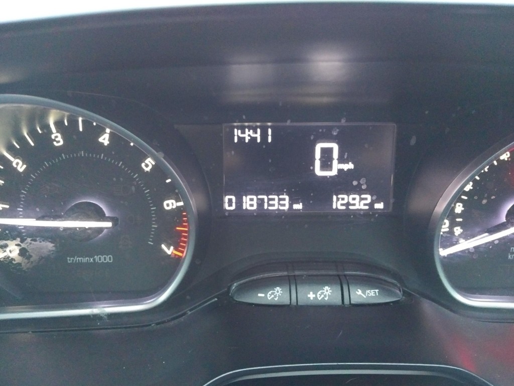 PEUGEOT 208 1.0 PureTech Access 2015