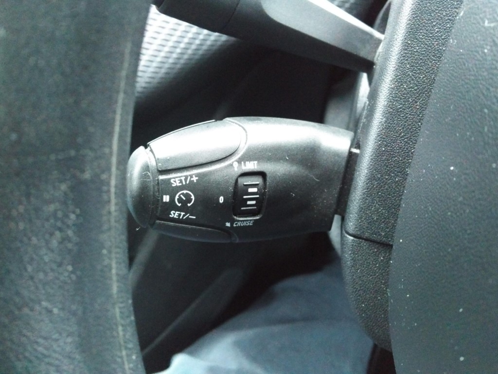 PEUGEOT 208 1.0 PureTech Access 2015