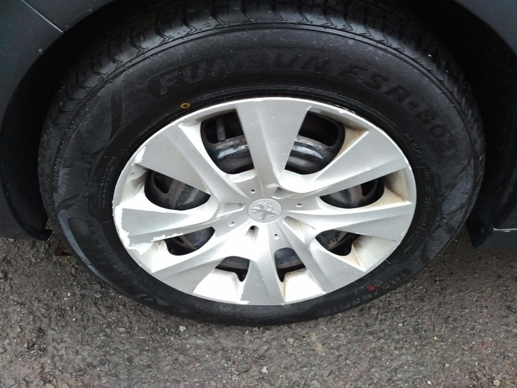 PEUGEOT 208 1.0 PureTech Access 2015