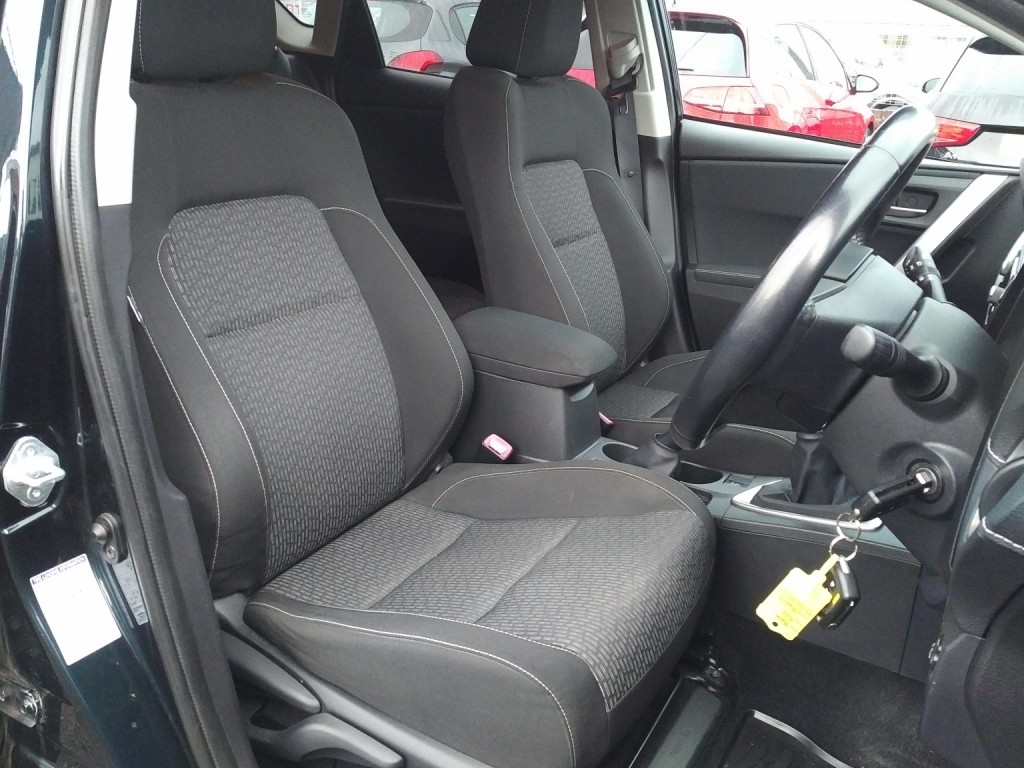 TOYOTA AURIS 1.4 D-4D Icon Plus 2014