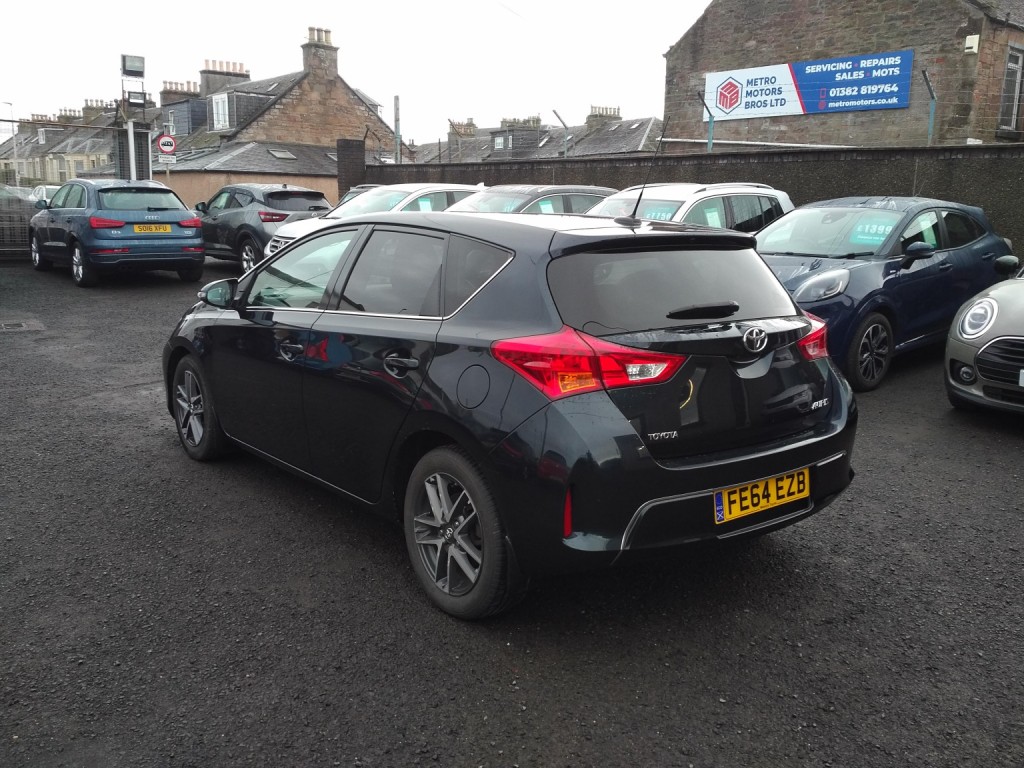 View TOYOTA AURIS 1.4 D-4D Icon Plus