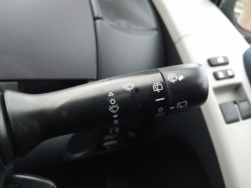 TOYOTA YARIS 1.3 Dual VVT-i SR 2009