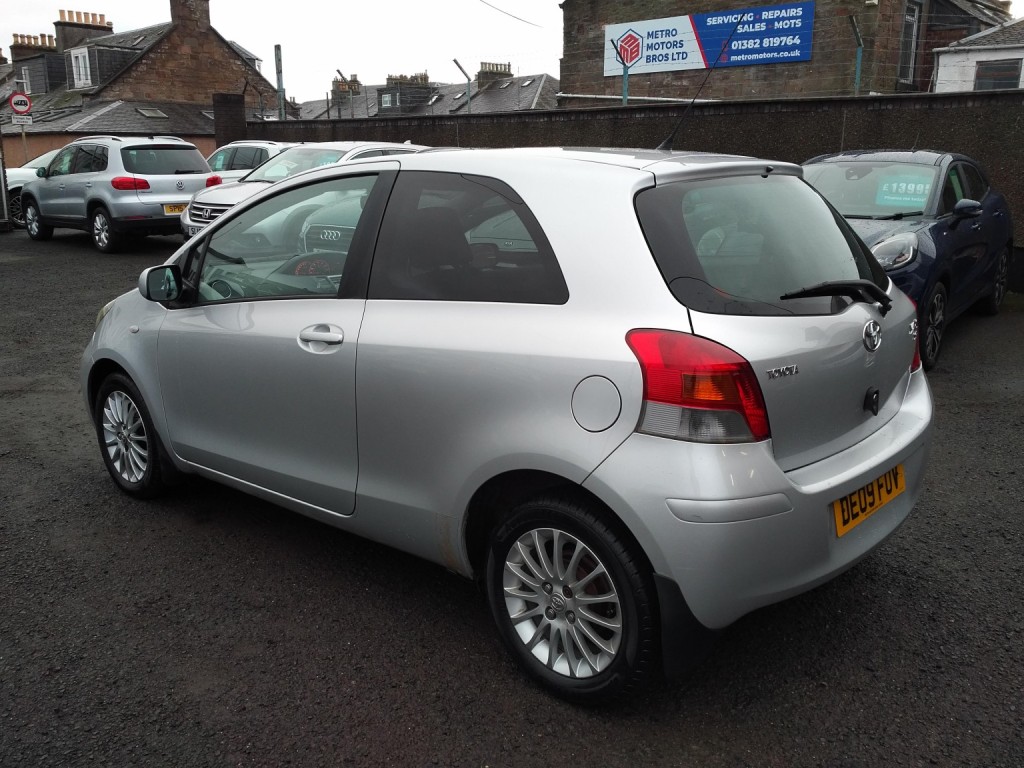 TOYOTA YARIS 1.3 Dual VVT-i SR 2009