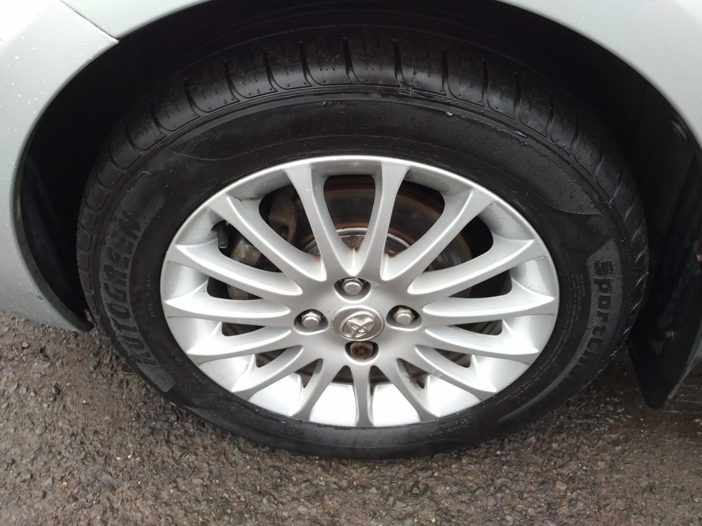 TOYOTA YARIS 1.3 Dual VVT-i SR 2009