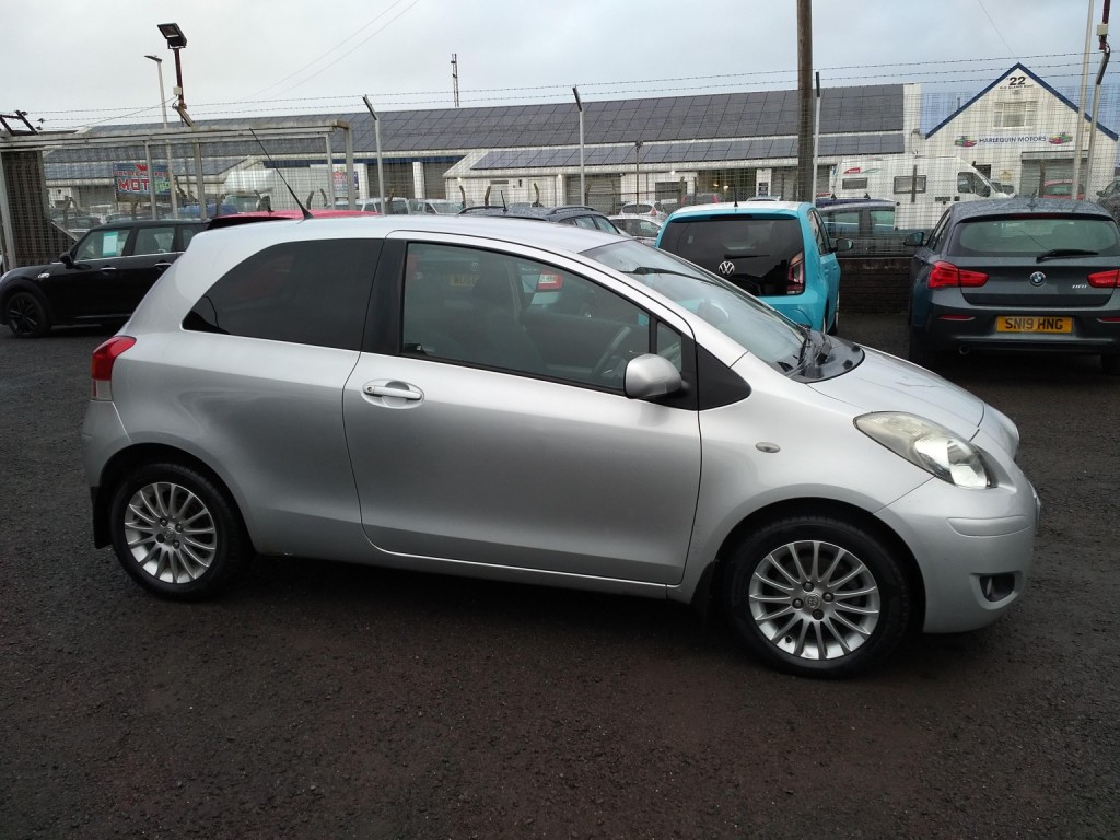 TOYOTA YARIS 1.3 Dual VVT-i SR 2009