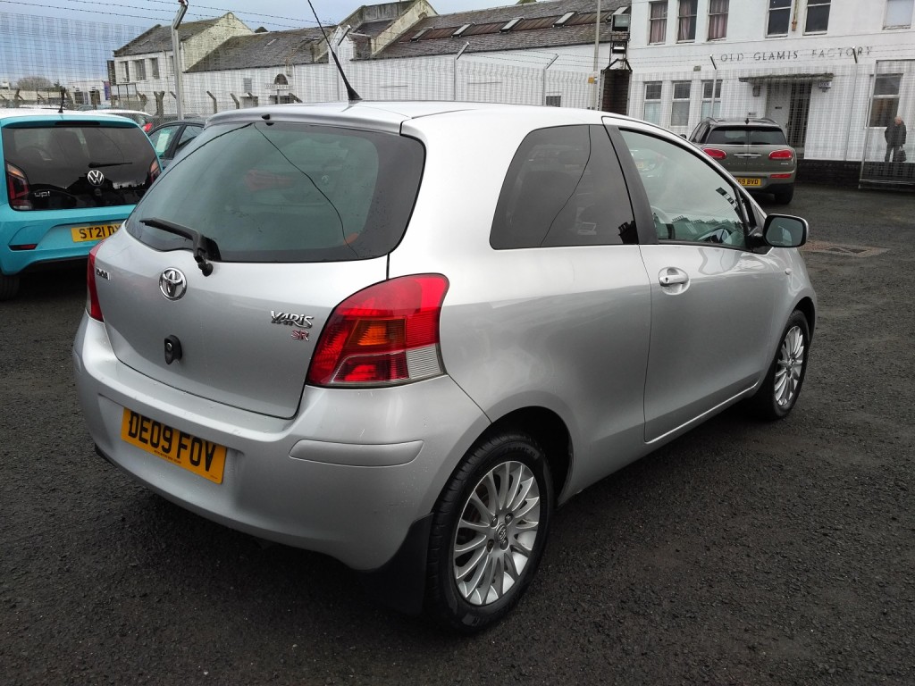 TOYOTA YARIS 1.3 Dual VVT-i SR 2009