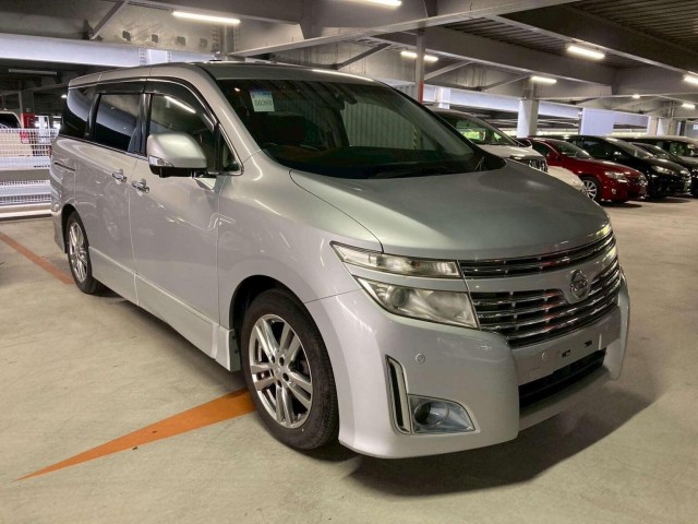 NISSAN ELGRAND 3.5 VIP 5dr 7 Seats (2013/63)