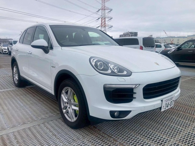PORSCHE CAYENNE 3.0 V6 E-Hybrid S TiptronicS 4WD Euro 6 (s/s) 5dr (2015/15)
