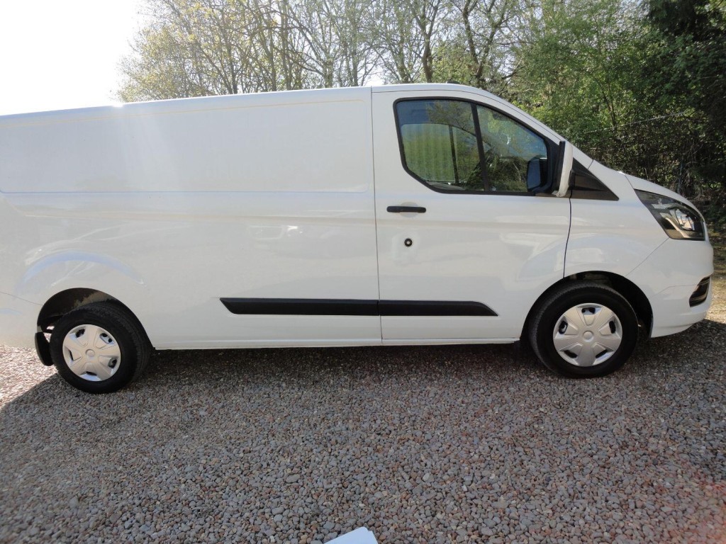 FORD TRANSIT CUSTOM 2.0 Transit Custom Trend Van 300 L2 2.0L EcoBlue 105PS FWD 6 Speed Manual 2021