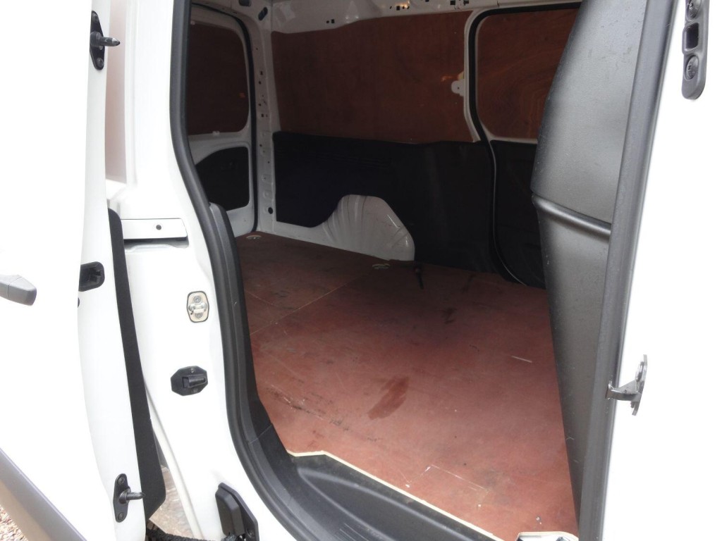 VAUXHALL COMBO 1.5 Turbo D 2300 Sportive 2020