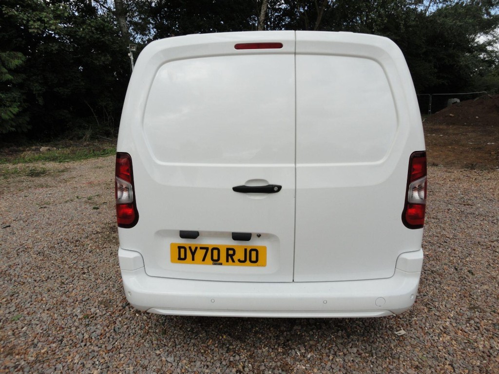 VAUXHALL COMBO 1.5 Turbo D 2300 Sportive 2020