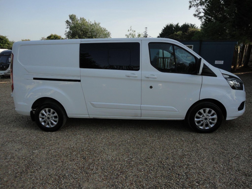 View FORD TRANSIT 2.0 Transit Custom Limited DCiV 300 L2 Crew Van 2.0L EcoBlue 130PS FWD 6 Speed Manual