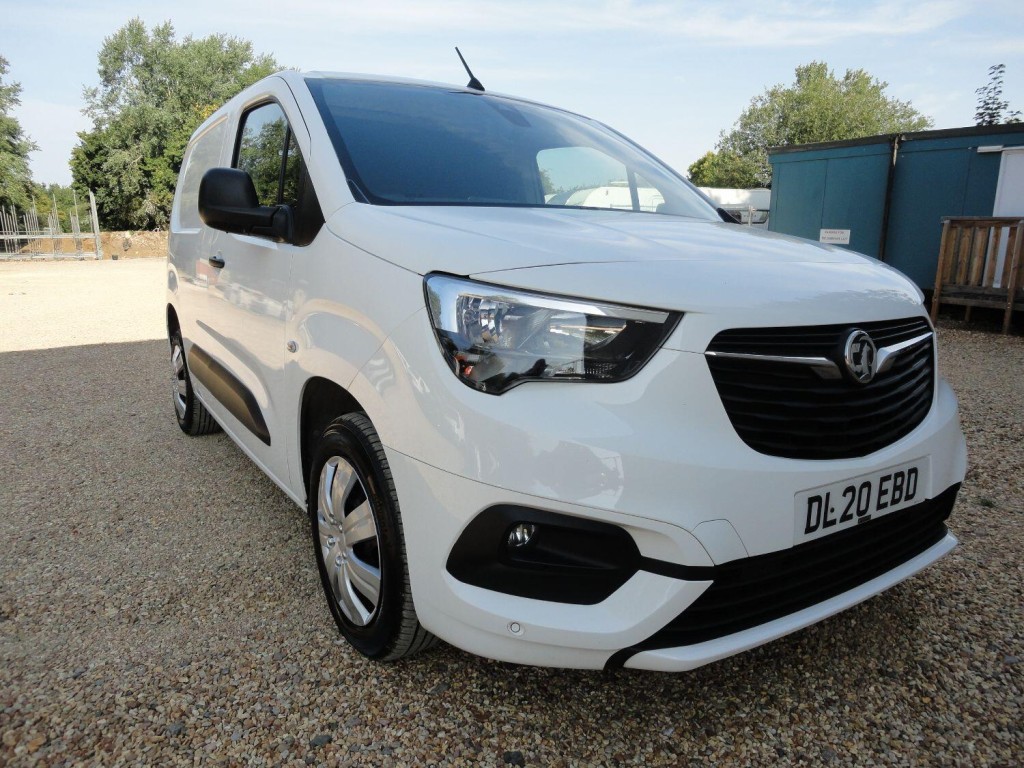 View VAUXHALL COMBO 1.5 Turbo D 2000 Sportive