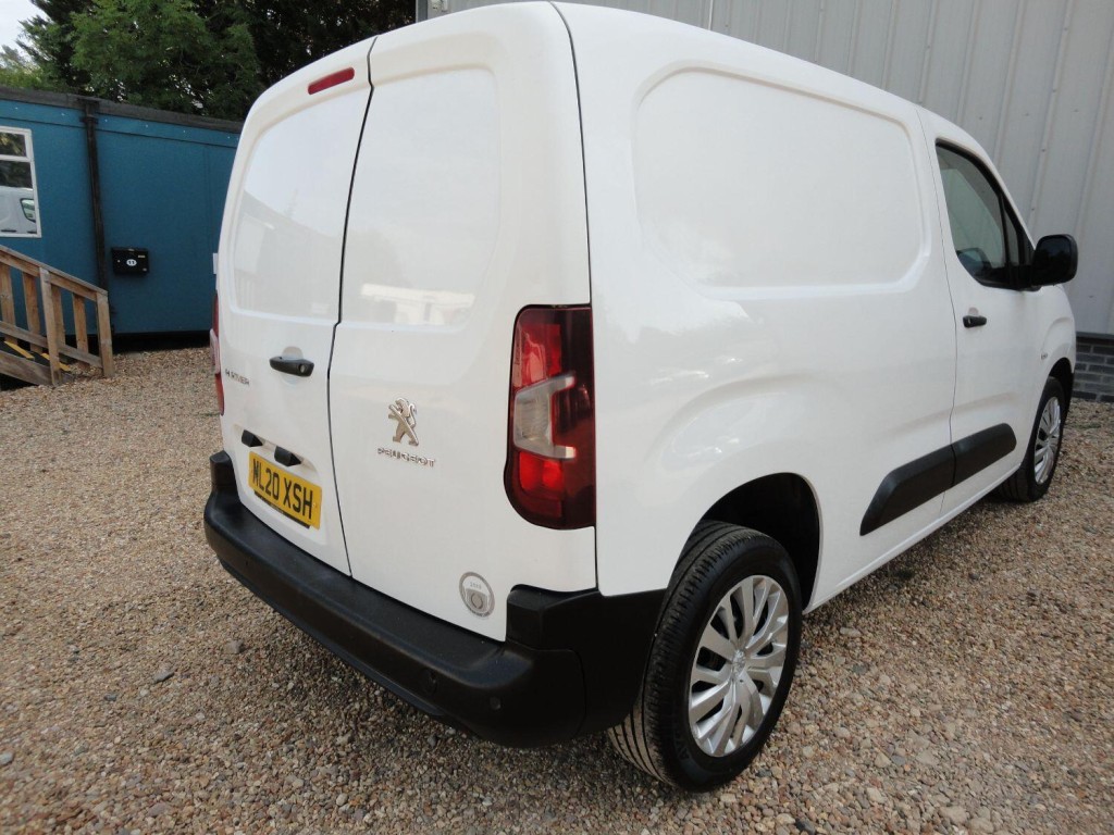 View PEUGEOT PARTNER 1.5 BlueHDi 1000 Professional