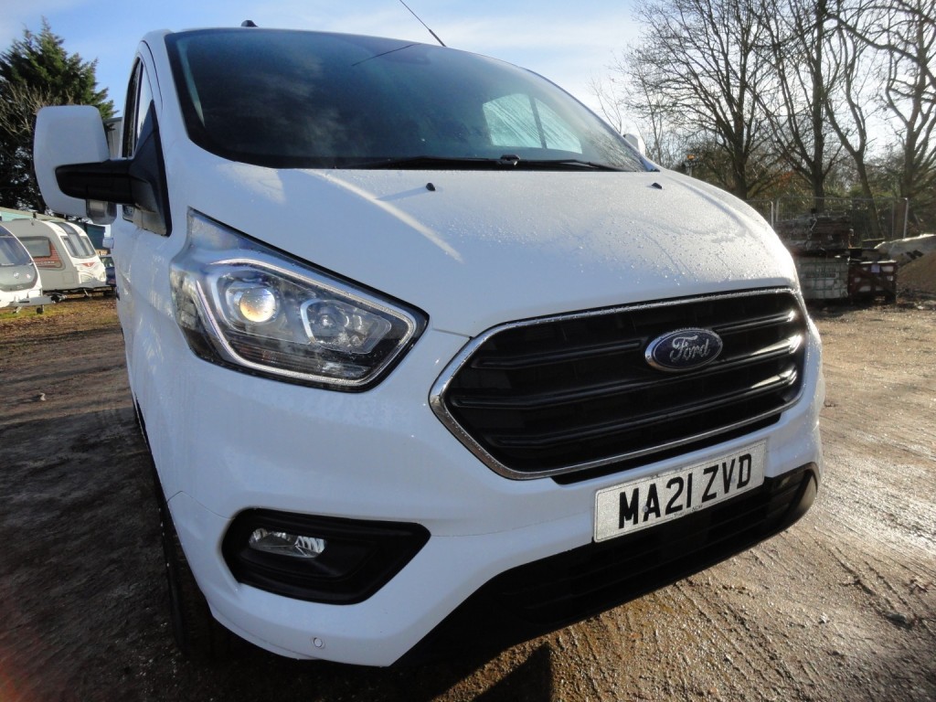 View FORD TRANSIT CUSTOM 2.0 Transit Custom Limited Van 300 L1 H1 2.0L EcoBlue 130PS FWD 6 Speed Manual