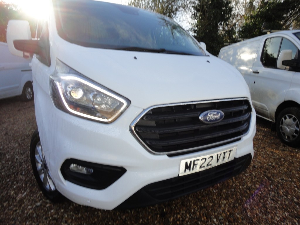 View FORD TRANSIT CUSTOM 2.0 Transit Custom Limited Van 300 L2 H1 2.0L EcoBlue 130PS FWD 6 Speed Manual