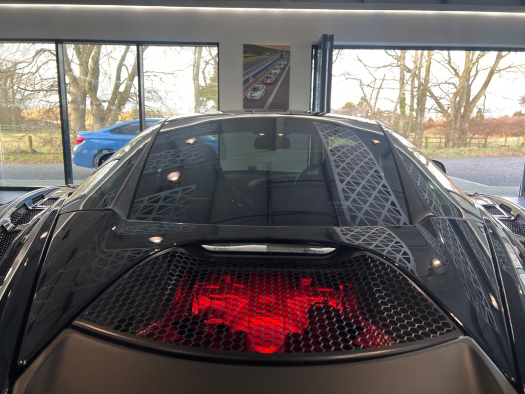 MCLAREN 720S