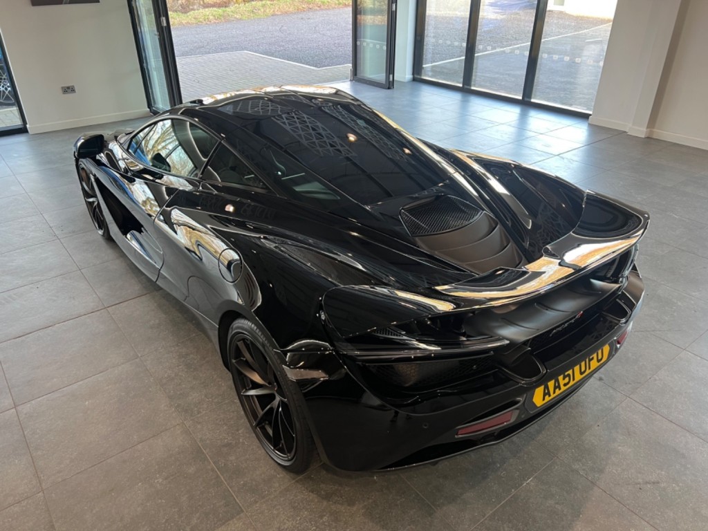 MCLAREN 720S
