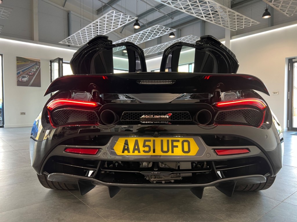 MCLAREN 720S