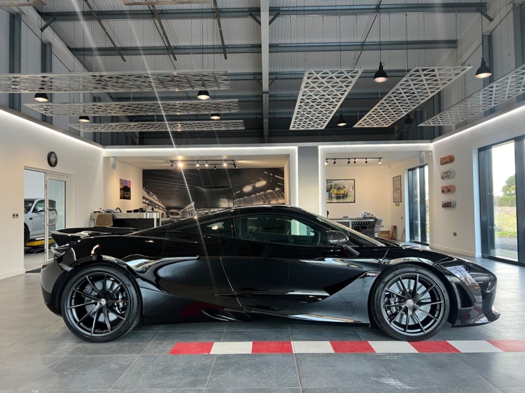 MCLAREN 720S