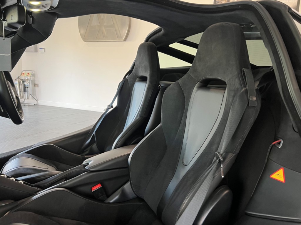MCLAREN 720S