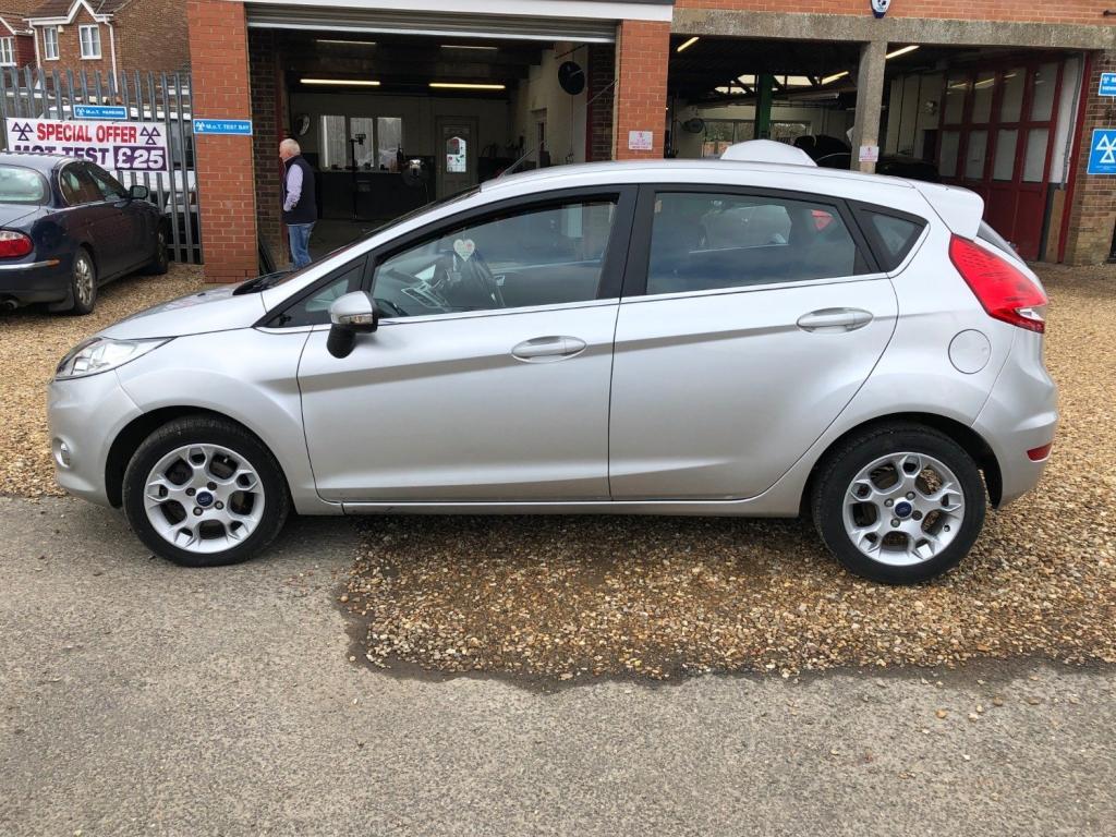 FORD FIESTA