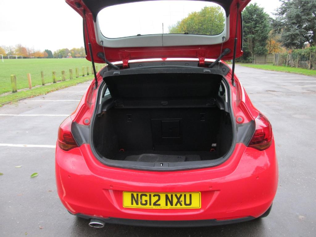 VAUXHALL ASTRA