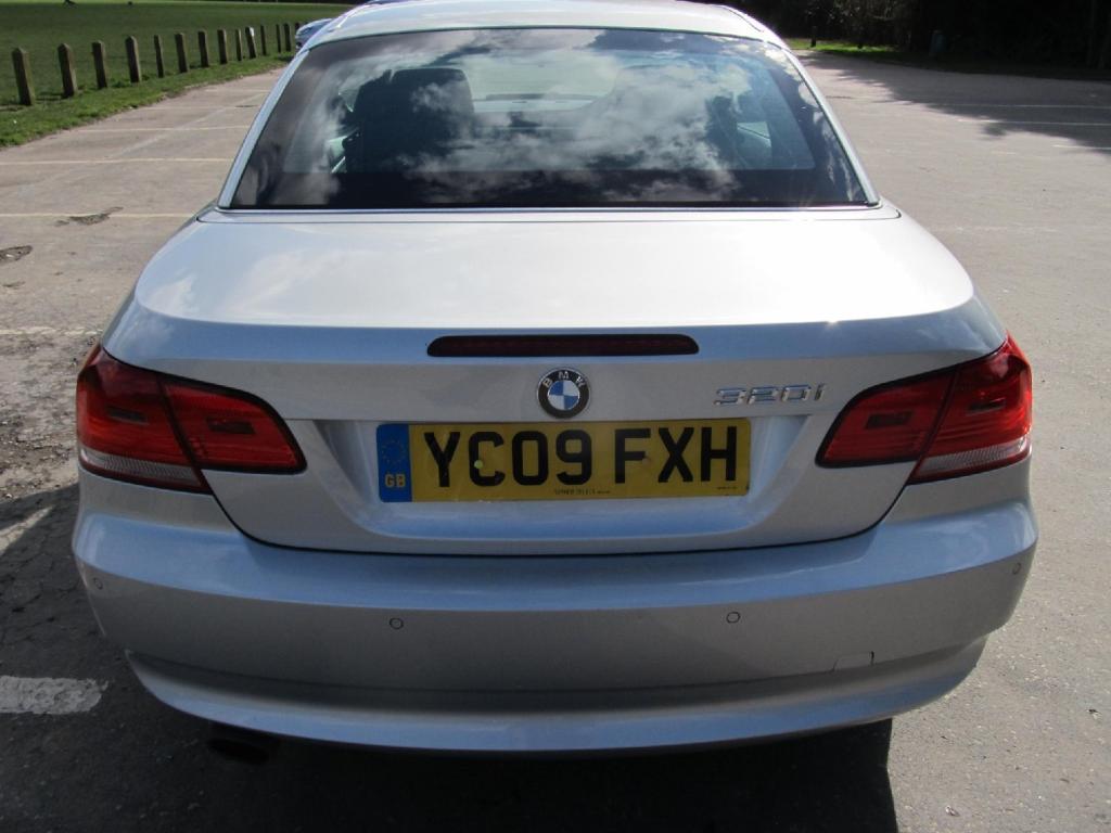 BMW 3 SERIES
