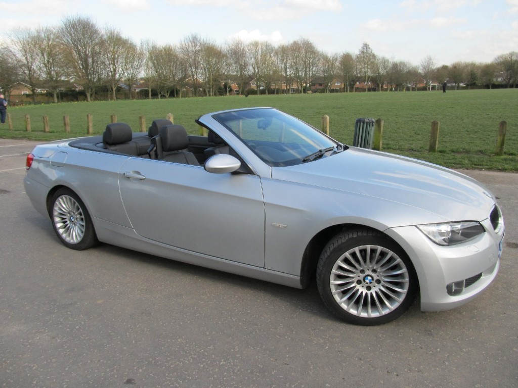 BMW 3 SERIES