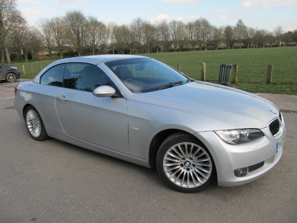 BMW 3 SERIES