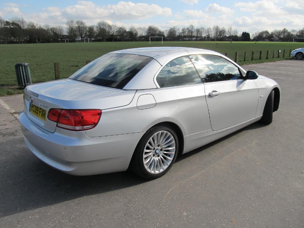 BMW 3 SERIES