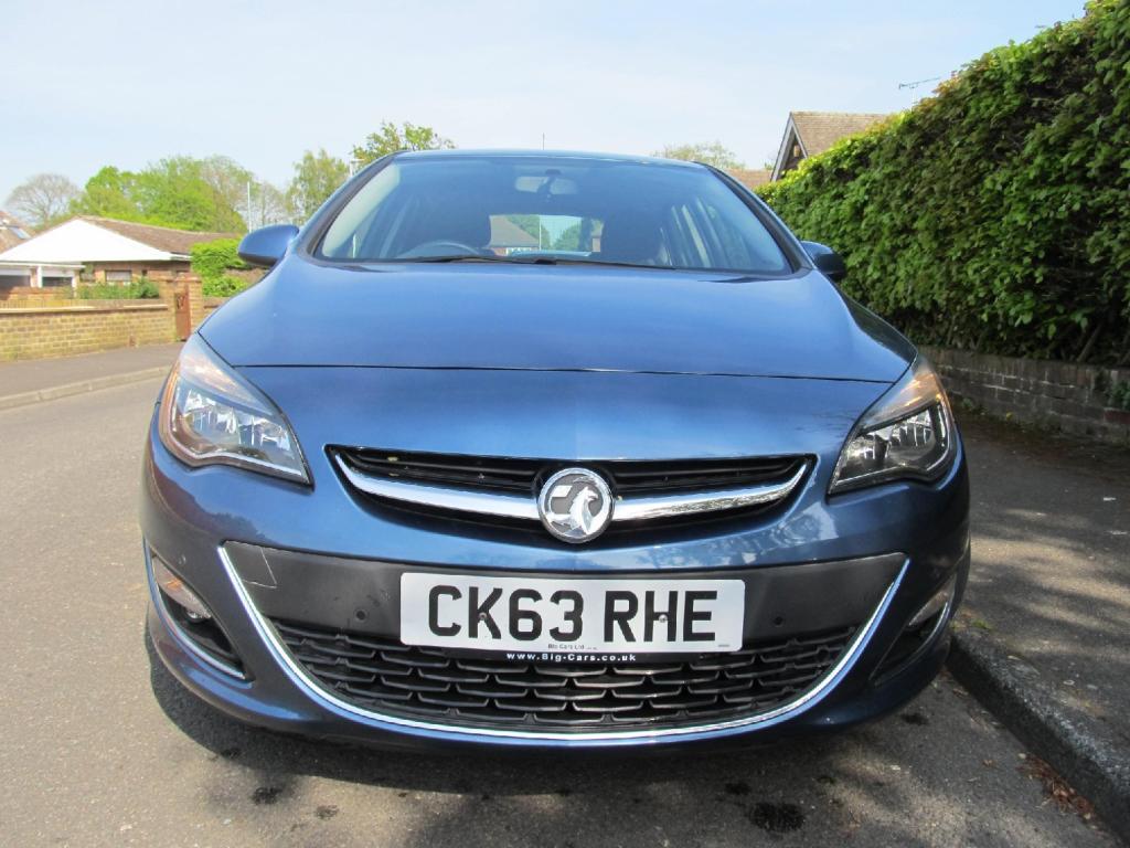 VAUXHALL ASTRA