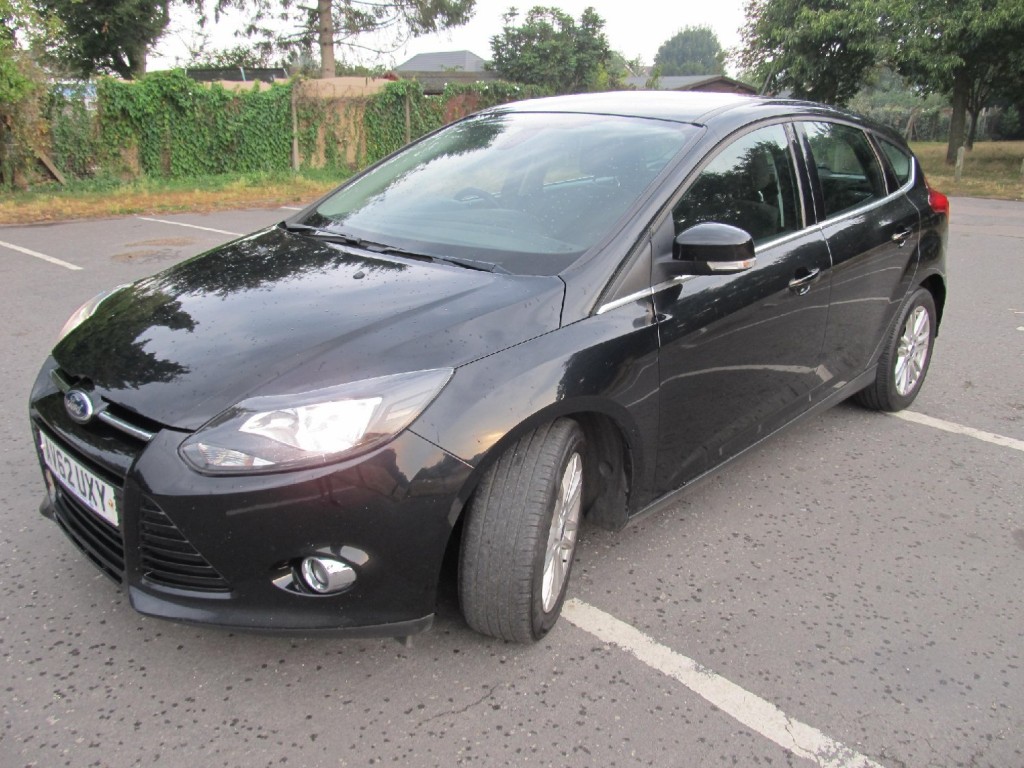 FORD FOCUS
