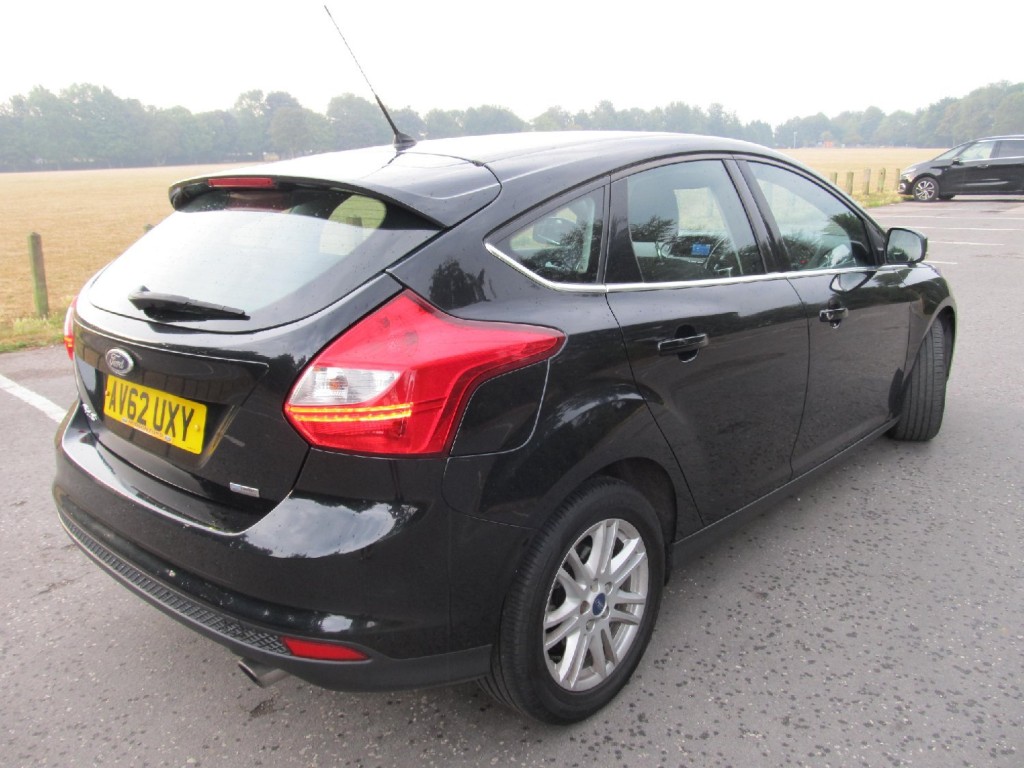 FORD FOCUS