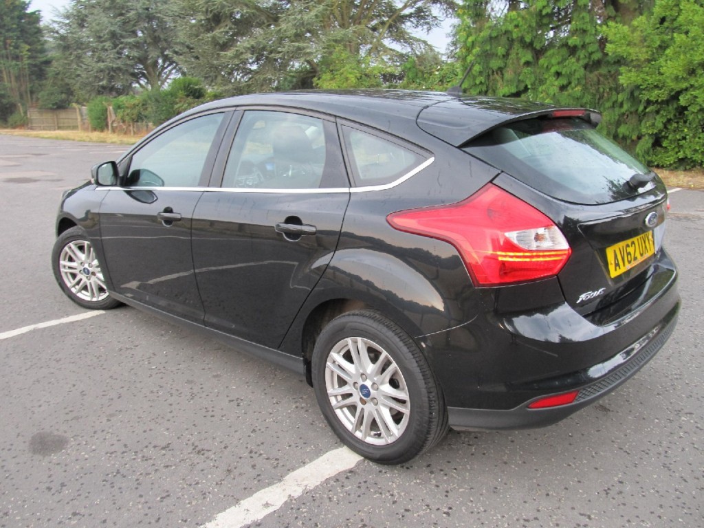 FORD FOCUS