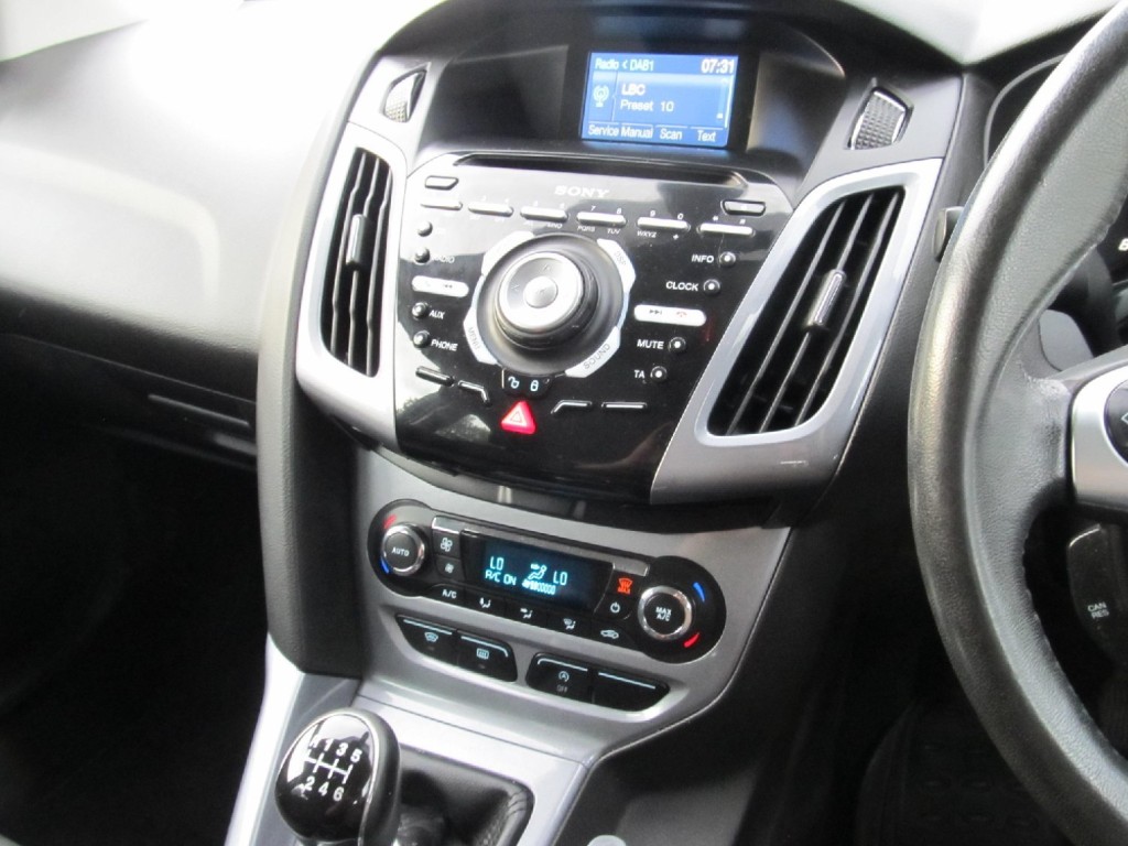FORD FOCUS
