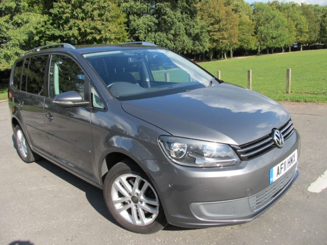 VOLKSWAGEN TOURAN SE TDI