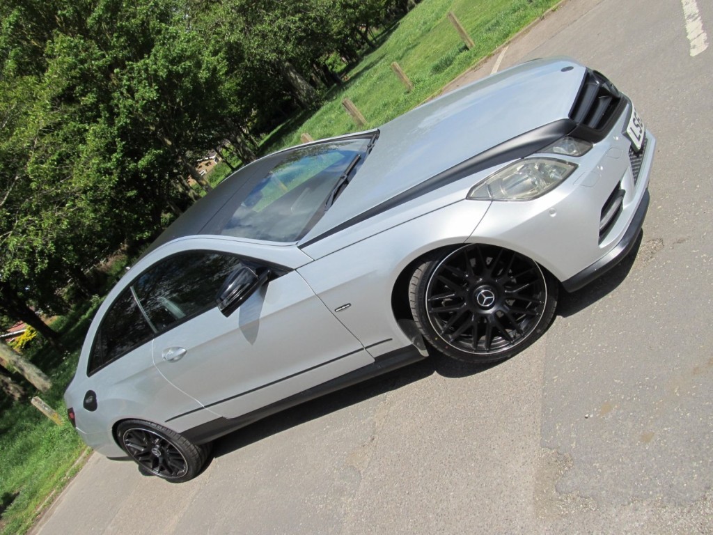 MERCEDES-BENZ E CLASS