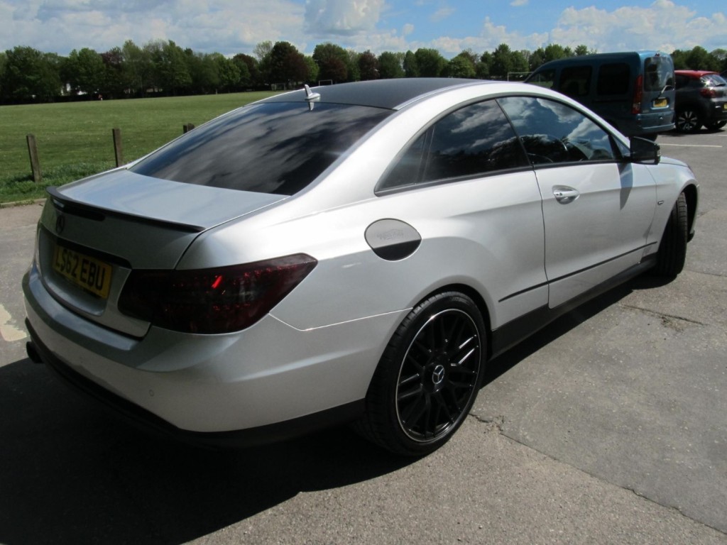 MERCEDES-BENZ E CLASS