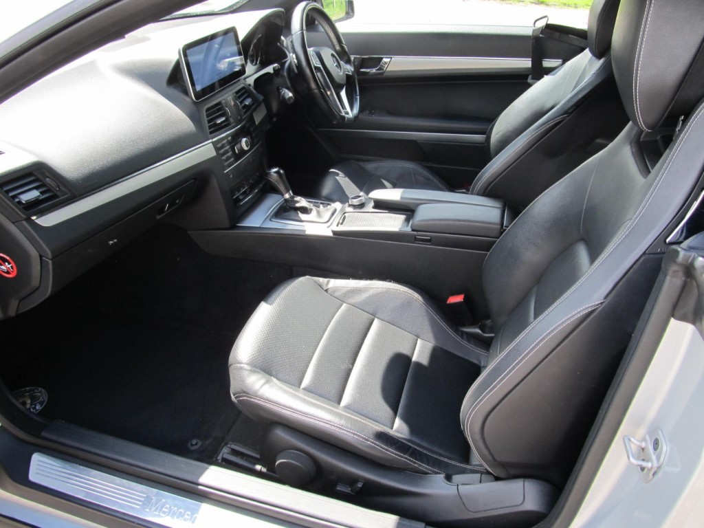 MERCEDES-BENZ E CLASS