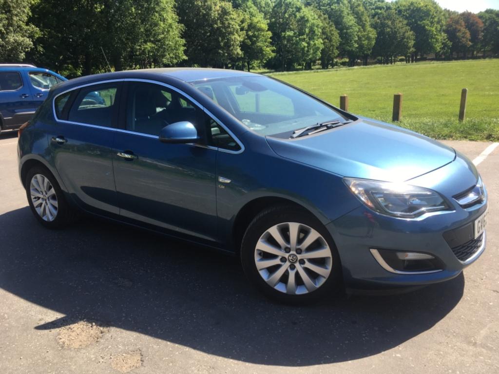 VAUXHALL ASTRA