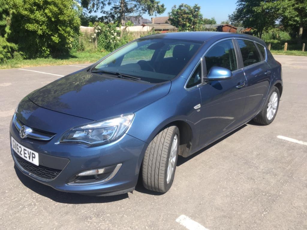 VAUXHALL ASTRA