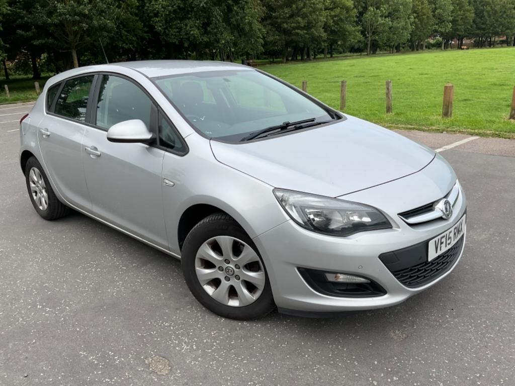 VAUXHALL ASTRA